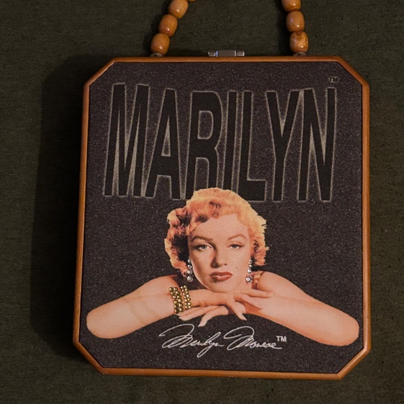 Marilyn Monroe Purse - Picture 7 of 11